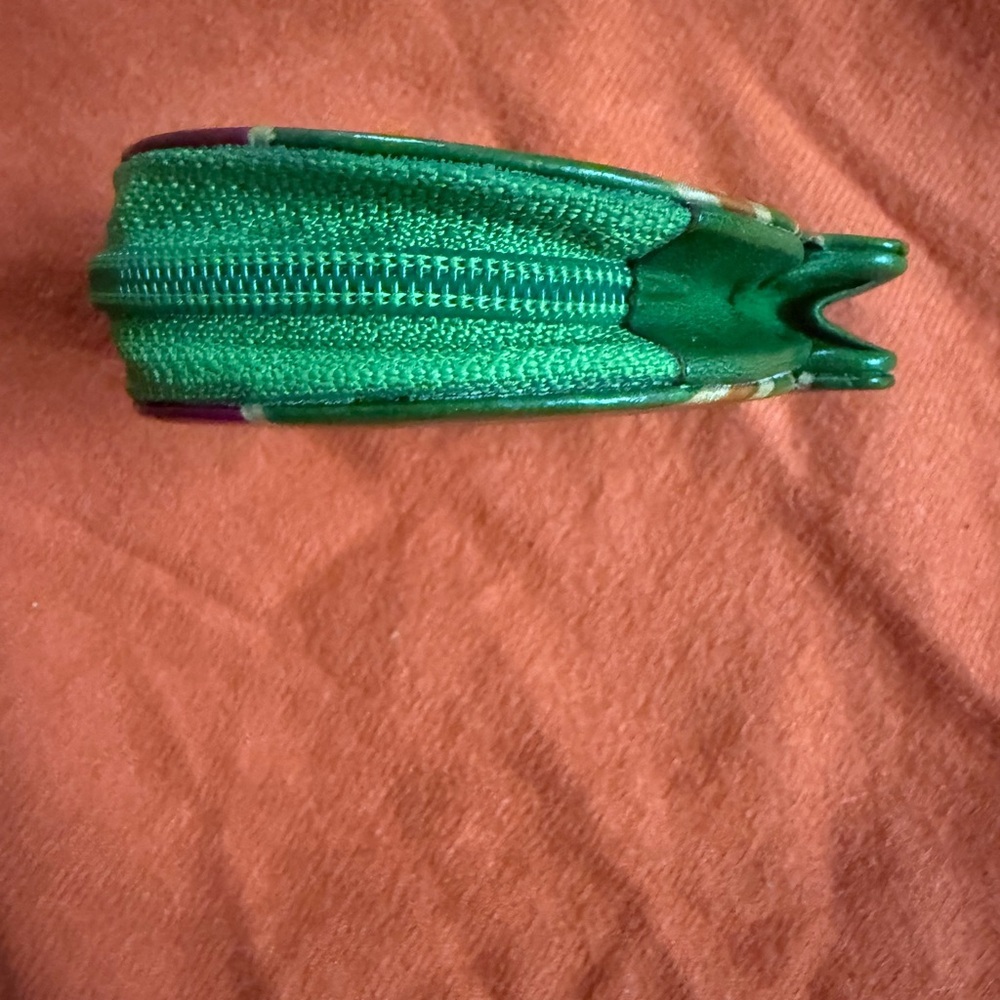 Unique Colorful Leather Fish Coin Purse - Picture 4 of 10